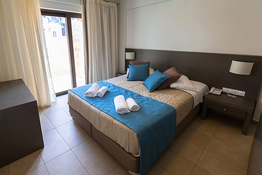 Ledra_Maleme_Air_Tour_Travel 
